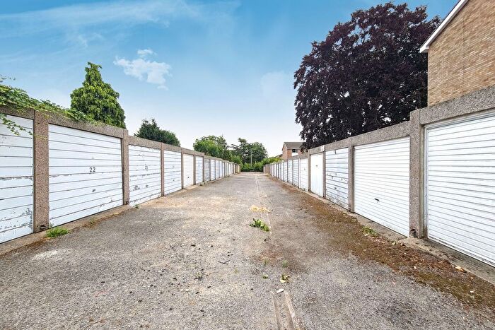 1 Bedroom Flat To Rent In Belcroft Close, Bromley, BR1