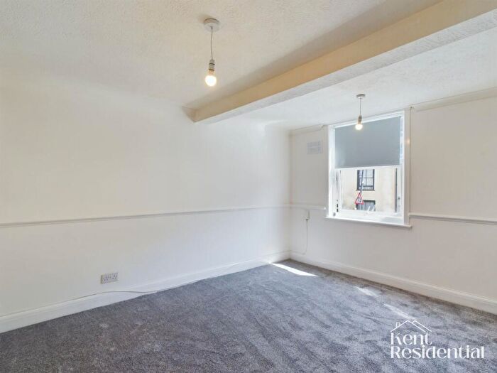 1 Bedroom Apartment To Rent In Union Street, Maidstone, ME14