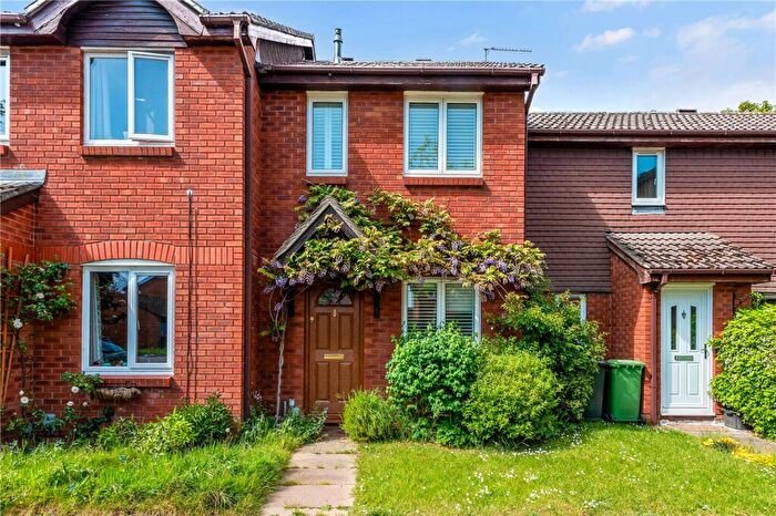 2 Bedroom Terraced House For Sale In Dukes Close, Petersfield, Hampshire, GU32