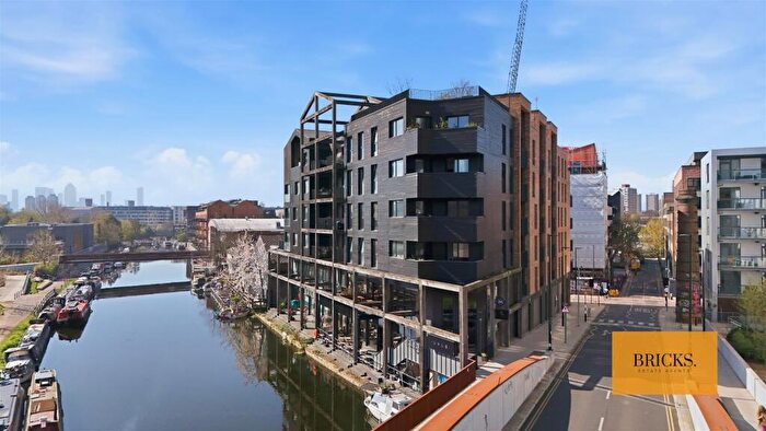 2 Bedroom Apartment For Sale In Legacy House, Roach Road, London, E3
