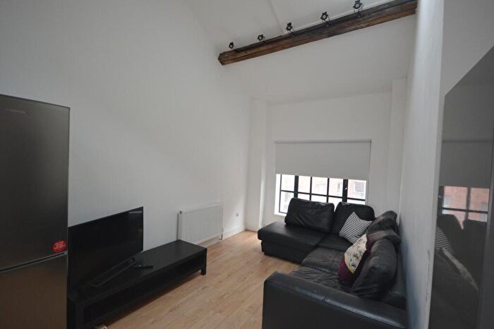6 Bedroom House To Rent In Watkinson Street House, City Centre, Liverpool, L1