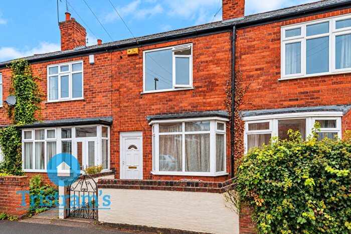 2 Bedroom Terraced House For Sale In Chelmsford Road, Nottingham, NG7