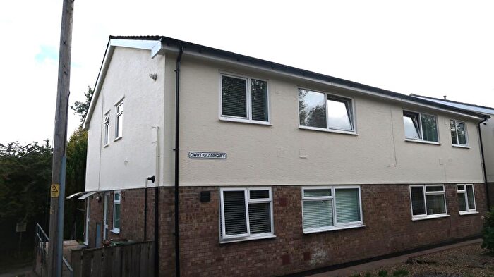 1 Bedroom Flat For Sale In Cwrt Glanhowy, High Street, Blackwood, Caerphilly County Borough, NP12
