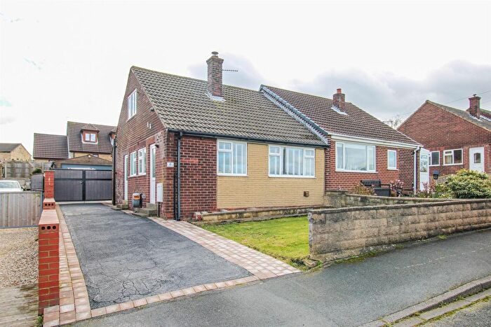 2 Bedroom Semi-Detached Bungalow For Sale In Bridle Close, Netherton, Wakefield, WF4
