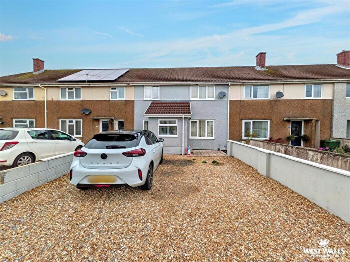 3 Bedroom Terraced House For Sale In Hafod Elfed, Carmarthen, SA31