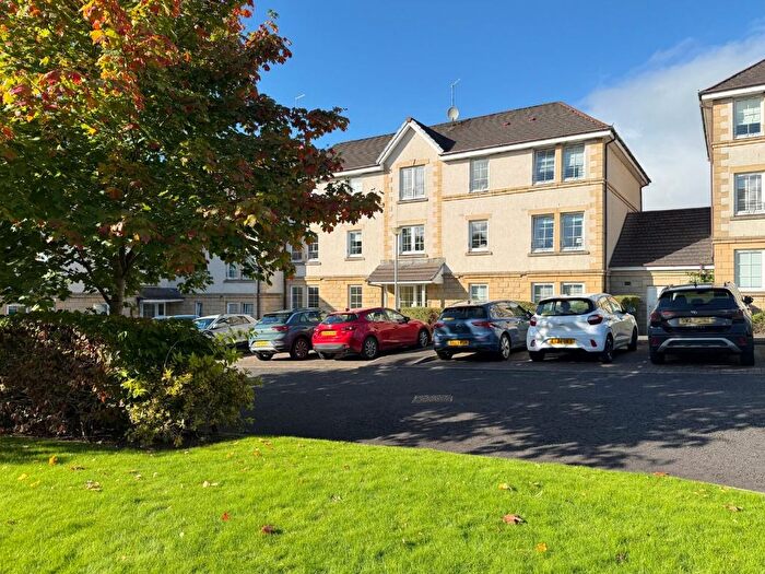 2 Bedroom Flat To Rent In Branklyn Court, Anniesland, Glasgow, G13