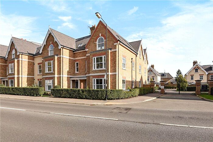 2 Bedroom Apartment For Sale In Greenwich Court, St. Leonards Road, Windsor, SL4