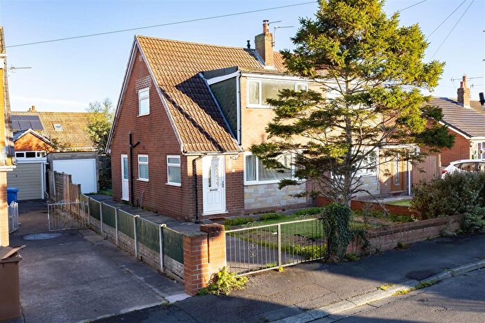 3 Bedroom Semi-Detached House For Sale In Yew Tree Avenue, Euxton, Chorley, PR7