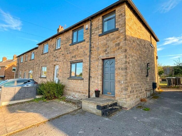 3 Bedroom End Of Terrace House For Sale In Mitchell Avenue, Huddersfield, HD5