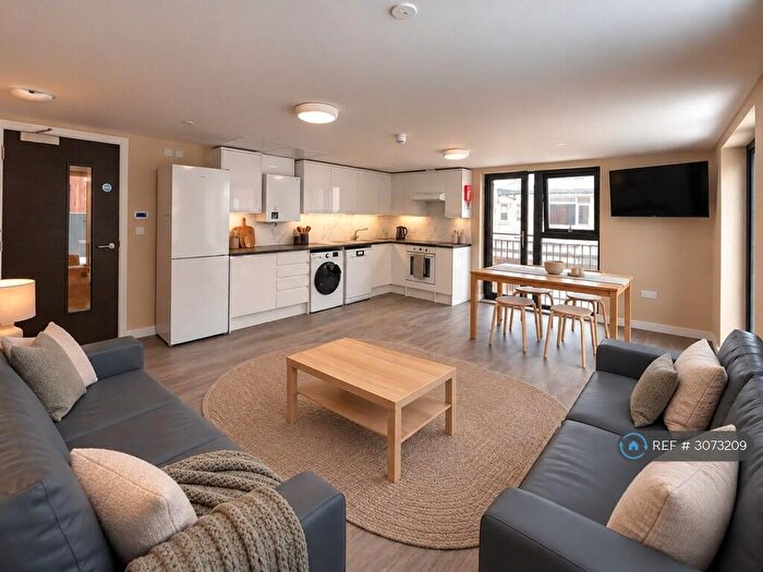 5 Bedroom Flat To Rent In Stokes Croft, Bristol, BS2