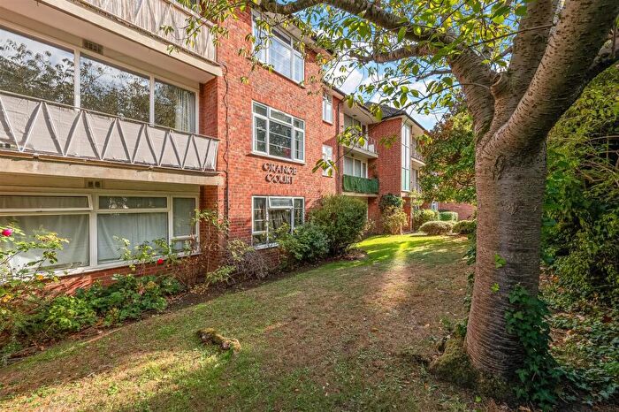 2 Bedroom Apartment For Sale In Grange Road, Sutton, SM2
