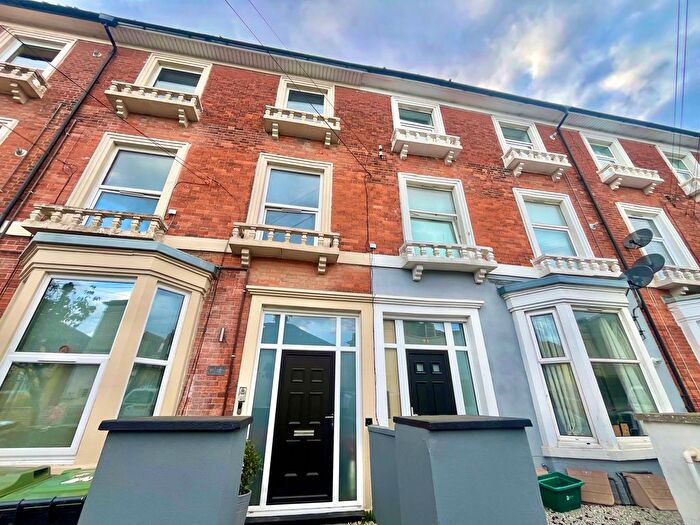 2 Bedroom Flat To Rent In Dorchester Road, Weymouth, DT4