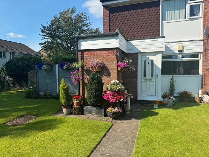 1 Bedroom Flat To Rent In Holset Walk, SK7
