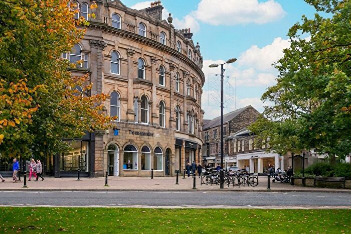 2 Bedroom Flat To Rent In Prospect Crescent, Harrogate, HG1