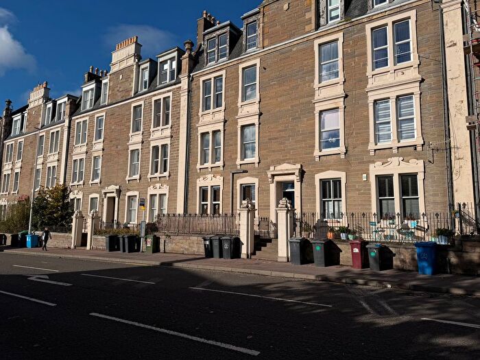 2 Bedroom Flat To Rent In , Hawkhill, DD2