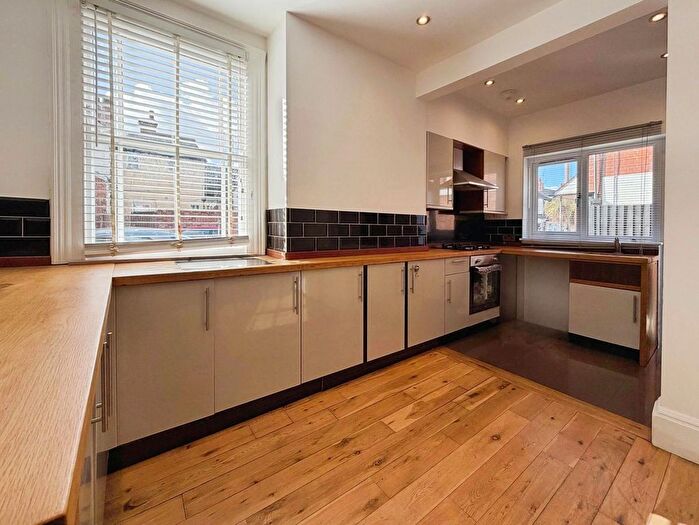 2 Bedroom Flat To Rent In Beresford Road, Reading, RG30