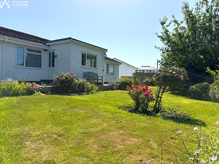 3 Bedroom Bungalow For Sale In Y Fron Estate, Cemaes Bay, Anglesey, LL67