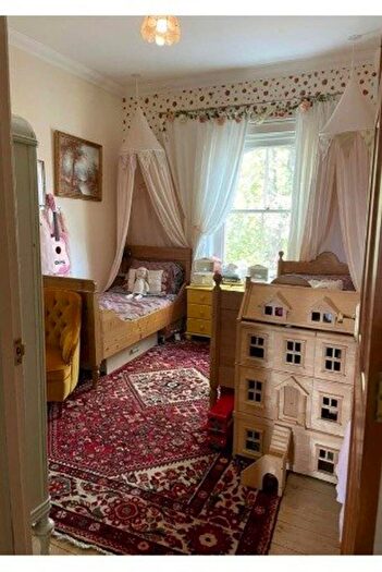 4 Bedroom House To Rent In Cambridge, , The Orchards, CB1
