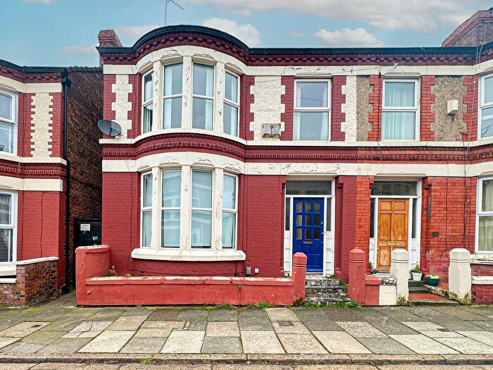 2 Bedroom Flat For Sale In Hereford Road, Wavertree, L15