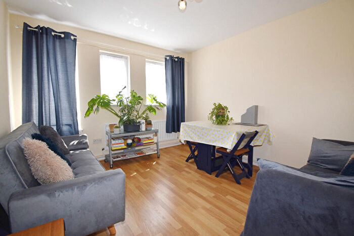 1 Bedroom Apartment For Sale In Vernon Close, Coventry, CV1