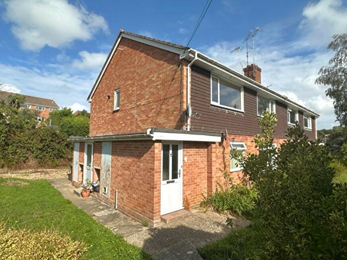 2 Bedroom Maisonette For Sale In Whittington Close, Hythe, SO45