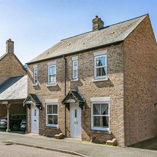 2 Bedroom Property To Rent In Osier Way, Cambridge, CB23