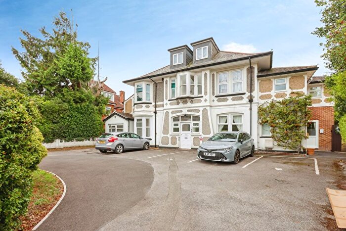 1 Bedroom Flat For Sale In Portchester Road, Bournemouth, Dorset, BH8