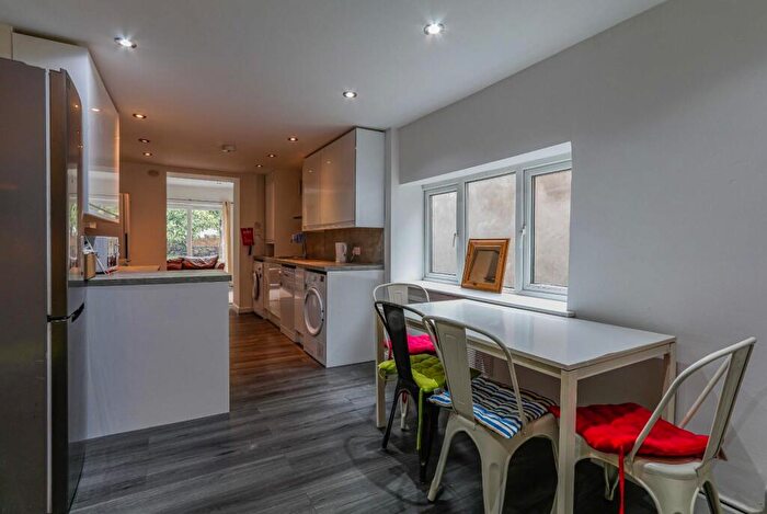 5 Bedroom Private Hall To Rent In Cogan Terrace, Cathays, CF24
