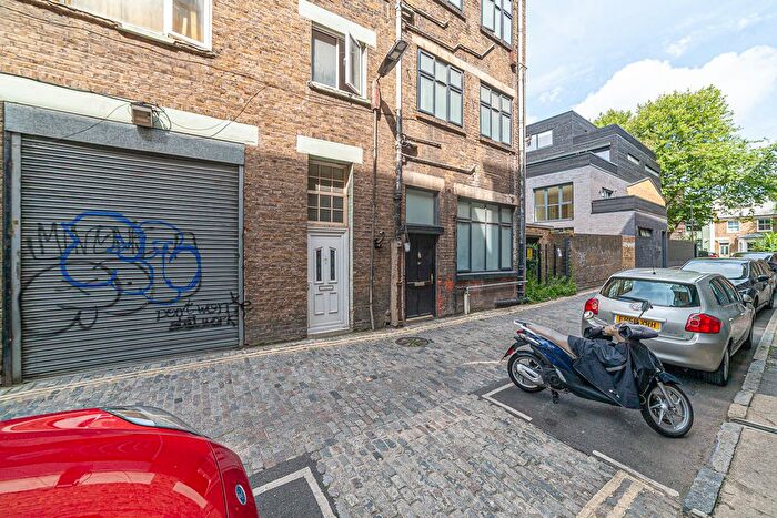 1 Bedroom Flat To Rent In Silesia Buildings, Hackney, London, E8