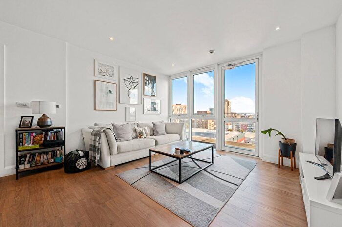 2 Bedroom Flat For Sale In Stanley Turner House, Barry Blandford Way, E3