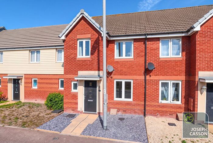 3 Bedroom Terraced House For Sale In Kings Drive, Bridgwater, TA6