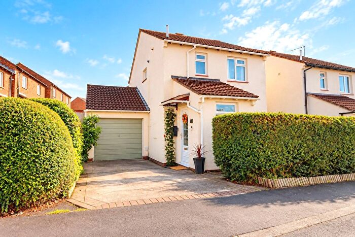 3 Bedroom Detached House For Sale In Long Meadow Drive, Barnstaple, Devon, EX32