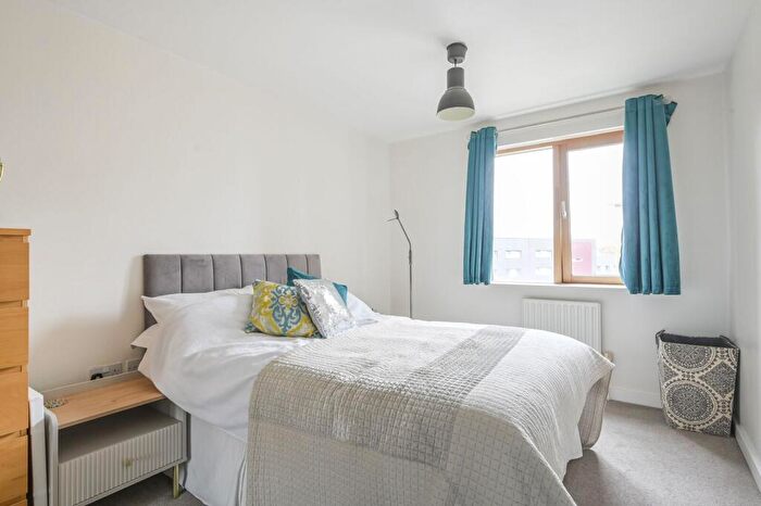 2 Bedroom Flat For Sale In Pancras Way, , Bow, London, E3
