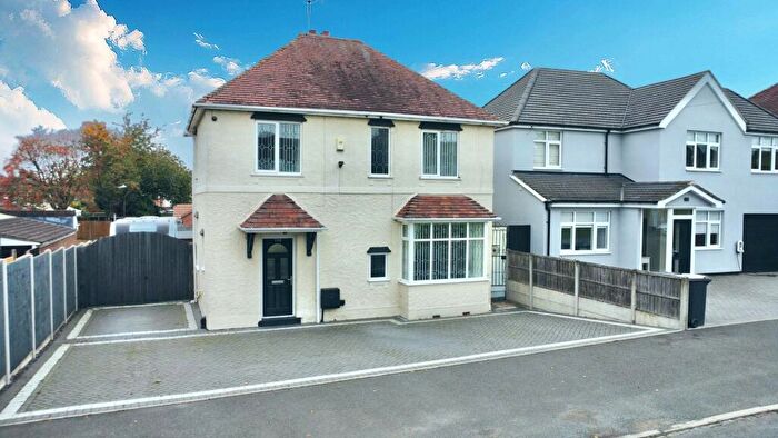 3 Bedroom Detached House For Sale In Castle Road, Nuneaton, CV10