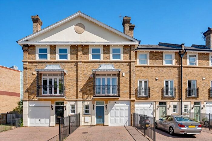 5 Bedroom Terraced House To Rent In Trinity Church Road, London, SW13