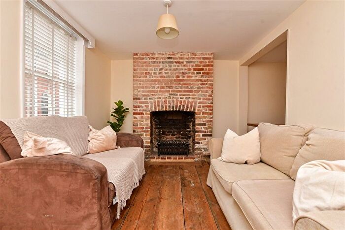 4 Bedroom Terraced House For Sale In Love Lane, Canterbury, Kent, CT1