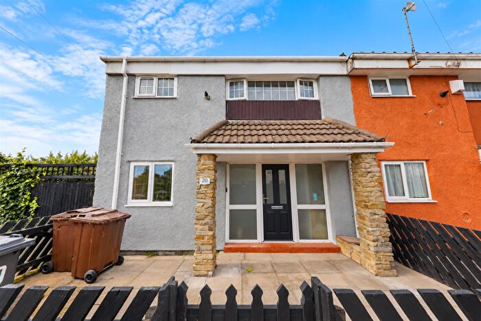 3 Bedroom End Of Terrace House For Sale In Laxthorpe, Hull, HU6