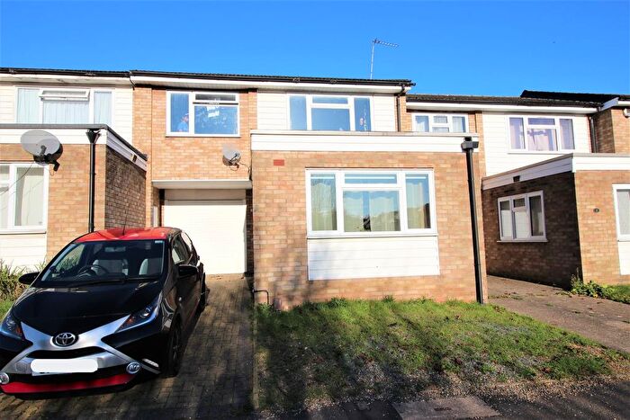 4 Bedroom Terraced House To Rent In Ratcliffe Close, Cowley, Uxbridge, UB8