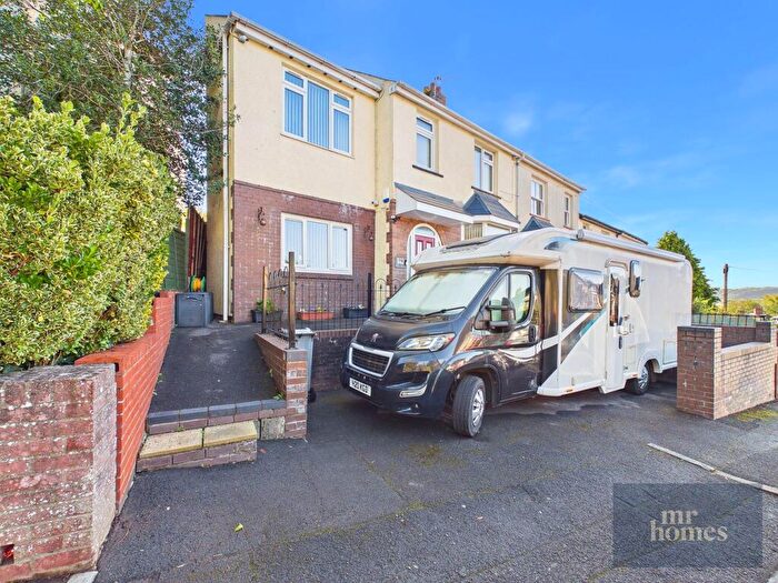 5 Bedroom Semi-Detached House For Sale In Fairwater Grove West, Llandaff, Cardiff, CF5