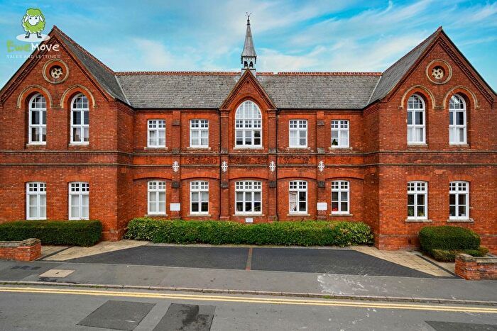 3 Bedroom Flat For Sale In Dixon Street, Swindon, SN1