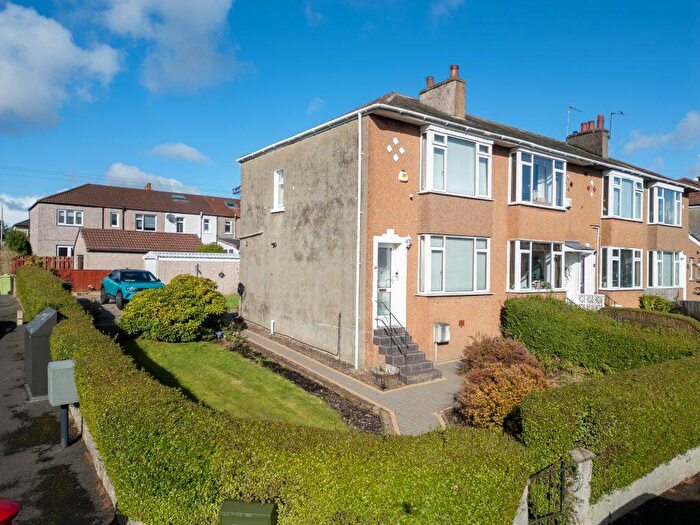2 Bedroom End Of Terrace House For Sale In The Oval, Clarkston, G76