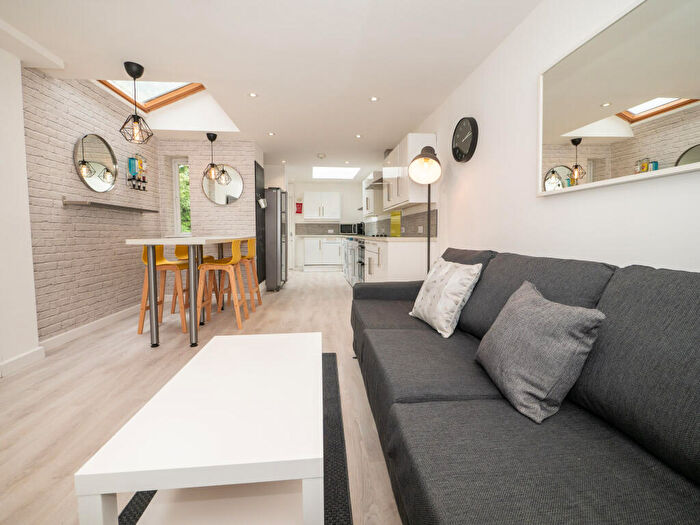 7 Bedroom House To Rent In Heeley Road - Bed, Selly Oak, West Midlands, B29