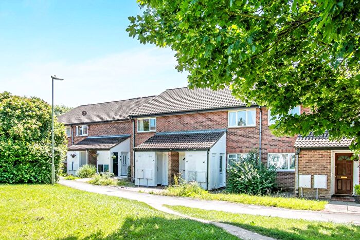 1 Bedroom Property To Rent In Carisbrooke Court, New Milton, BH25