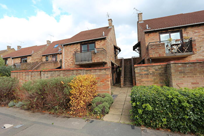 1 Bedroom Maisonette To Rent In Maiden Place, Earley, Wokingham, RG6