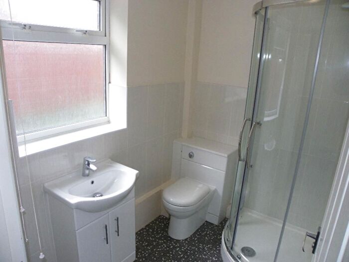 1 Bedroom Studio To Rent In Foleshill Road, Flat, Coventry, CV6