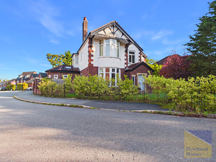 6 Bedroom Detached House For Sale In D'Urton Lane, Fulwood, PR3
