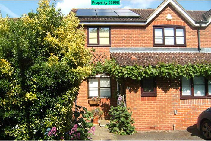 4 Bedroom Semi-Detached House For Sale In Windrush, New Malden, KT3