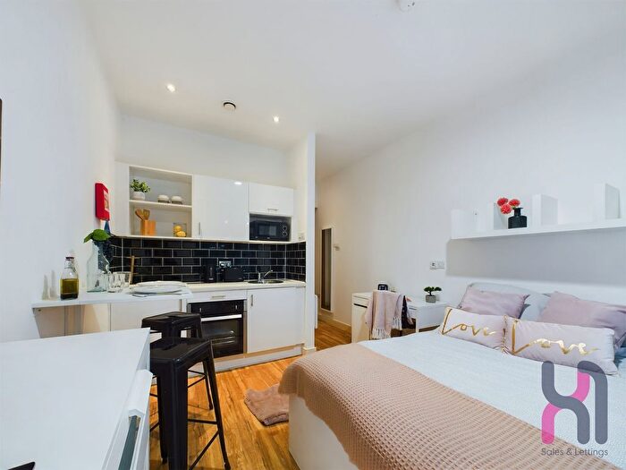 1 Bedroom Flat To Rent In Seel Street, Liverpool, L1
