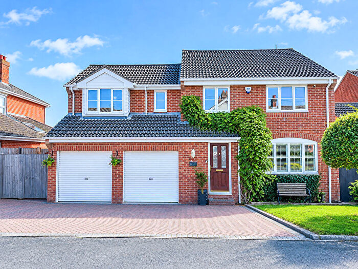 5 Bedroom Detached House For Sale In Oatlands Road, Boorley Green, Botley, Southampton, SO32