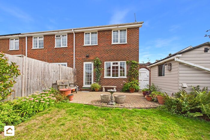 2 Bedroom Terraced House For Sale In Rogersmead, Tenterden, Kent, TN30